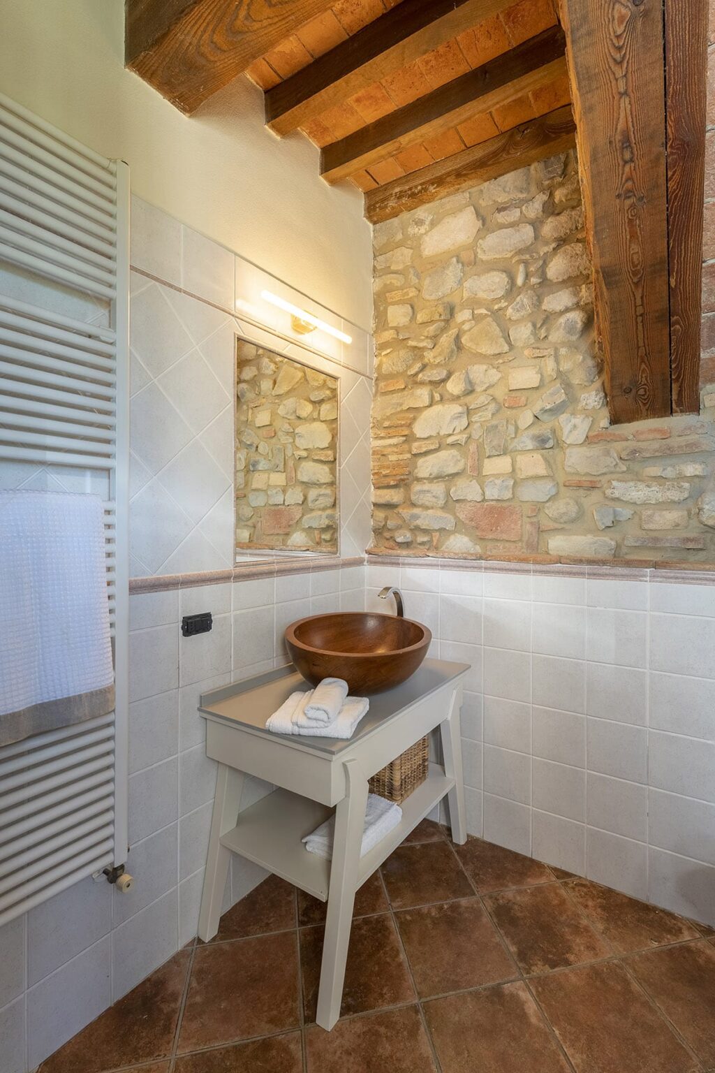 Chianti Enchanting Farmhouse | Tuscany image 34 | Only on SopranoVillas