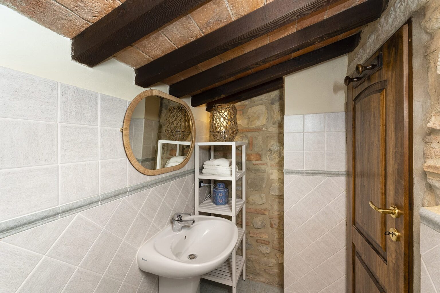Chianti Enchanting Farmhouse | Tuscany image 30 | Only on SopranoVillas