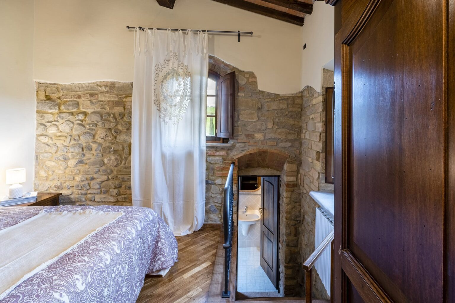 Chianti Enchanting Farmhouse | Tuscany image 29 | Only on SopranoVillas