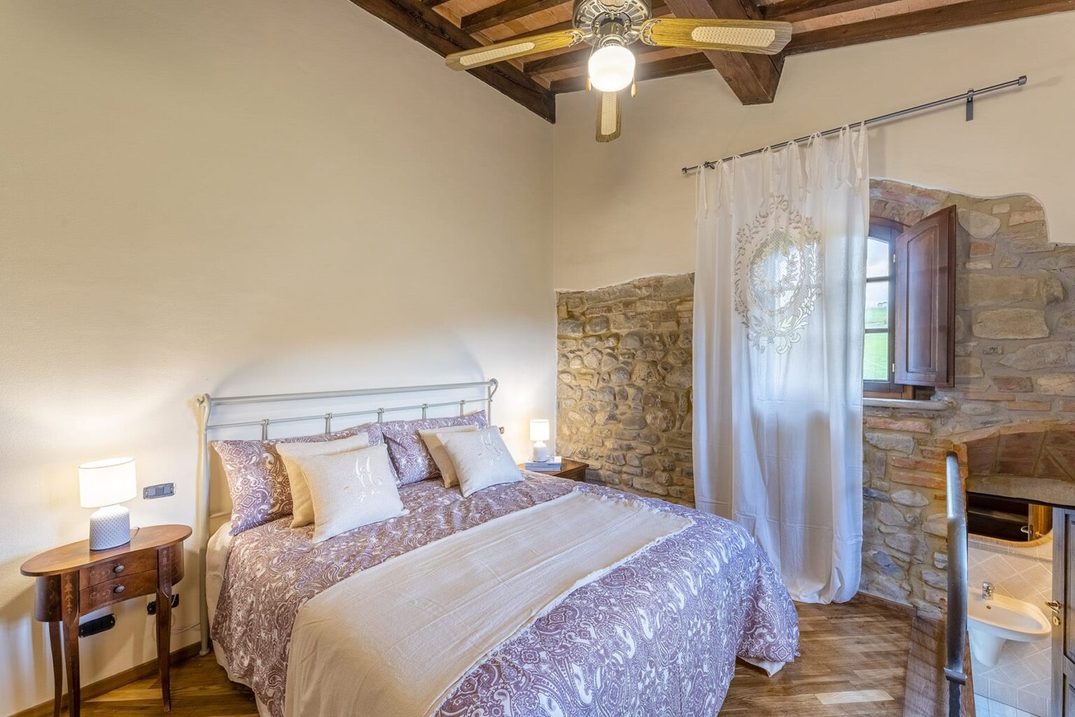 Chianti Enchanting Farmhouse | Tuscany image 26 | Only on SopranoVillas
