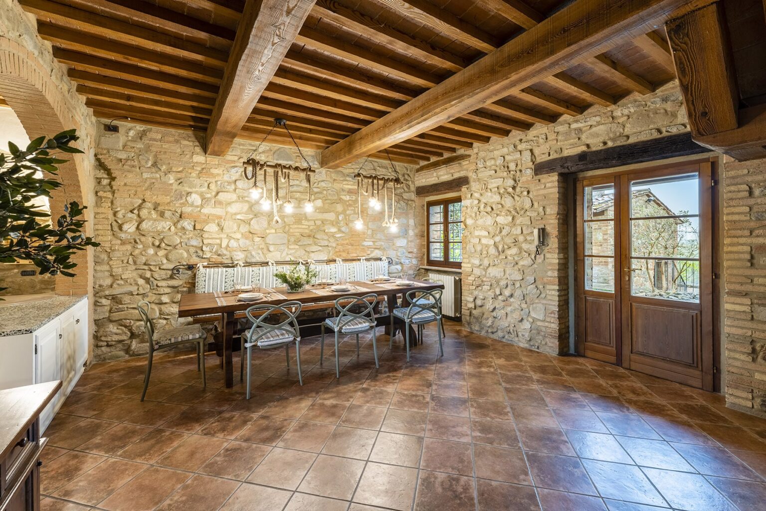 Chianti Enchanting Farmhouse | Tuscany image 17 | Only on SopranoVillas