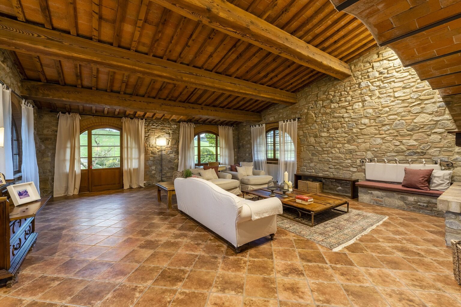 Chianti Enchanting Farmhouse | Tuscany image 14 | Only on SopranoVillas