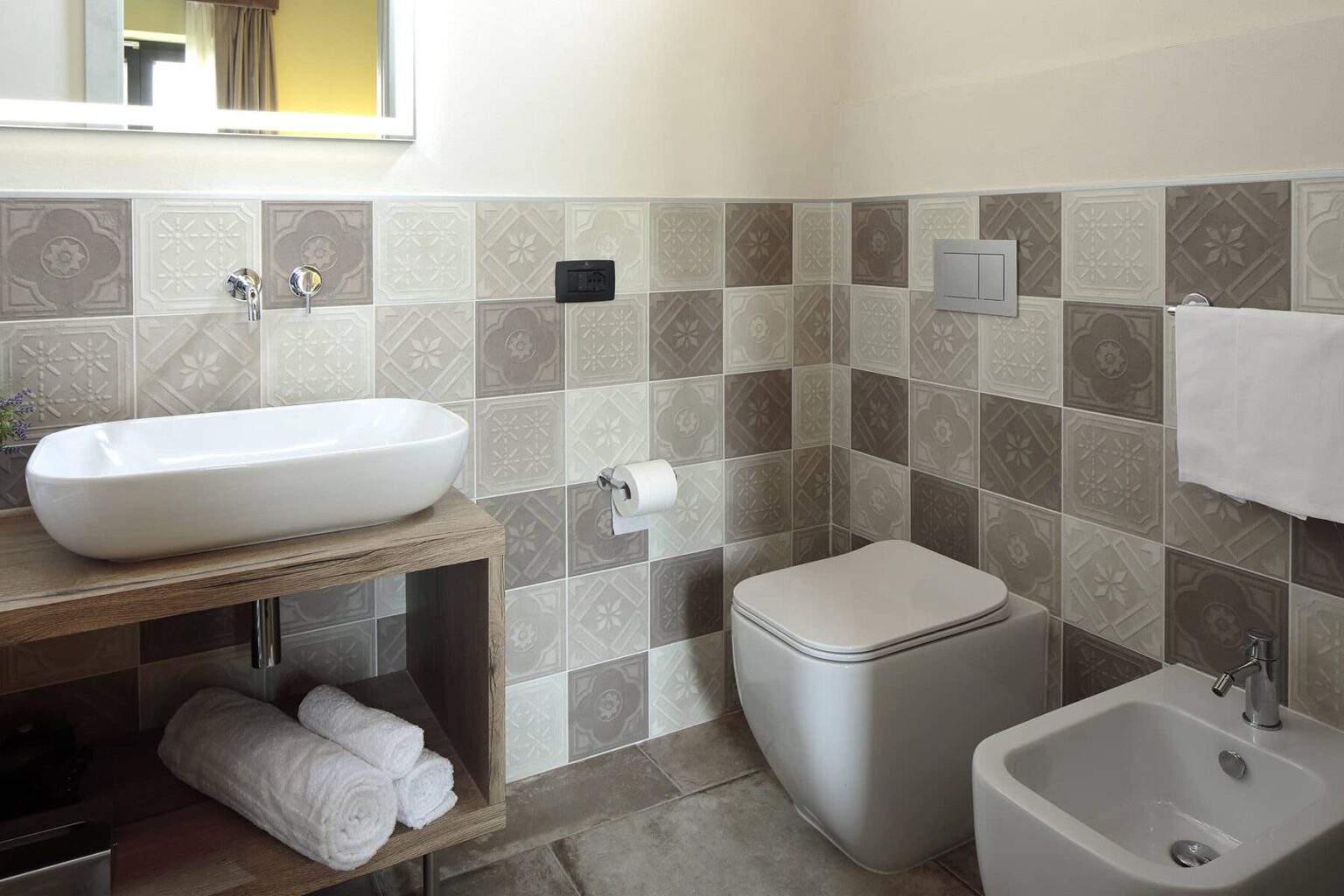 Perugia Modern Villa | Umbria image 44 | Only on SopranoVillas