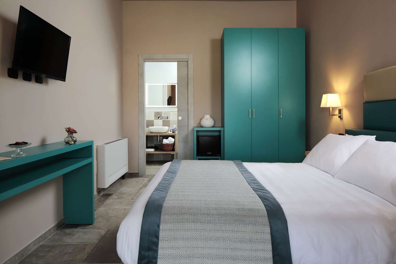 Perugia Modern Villa | Umbria image 24 | Only on SopranoVillas