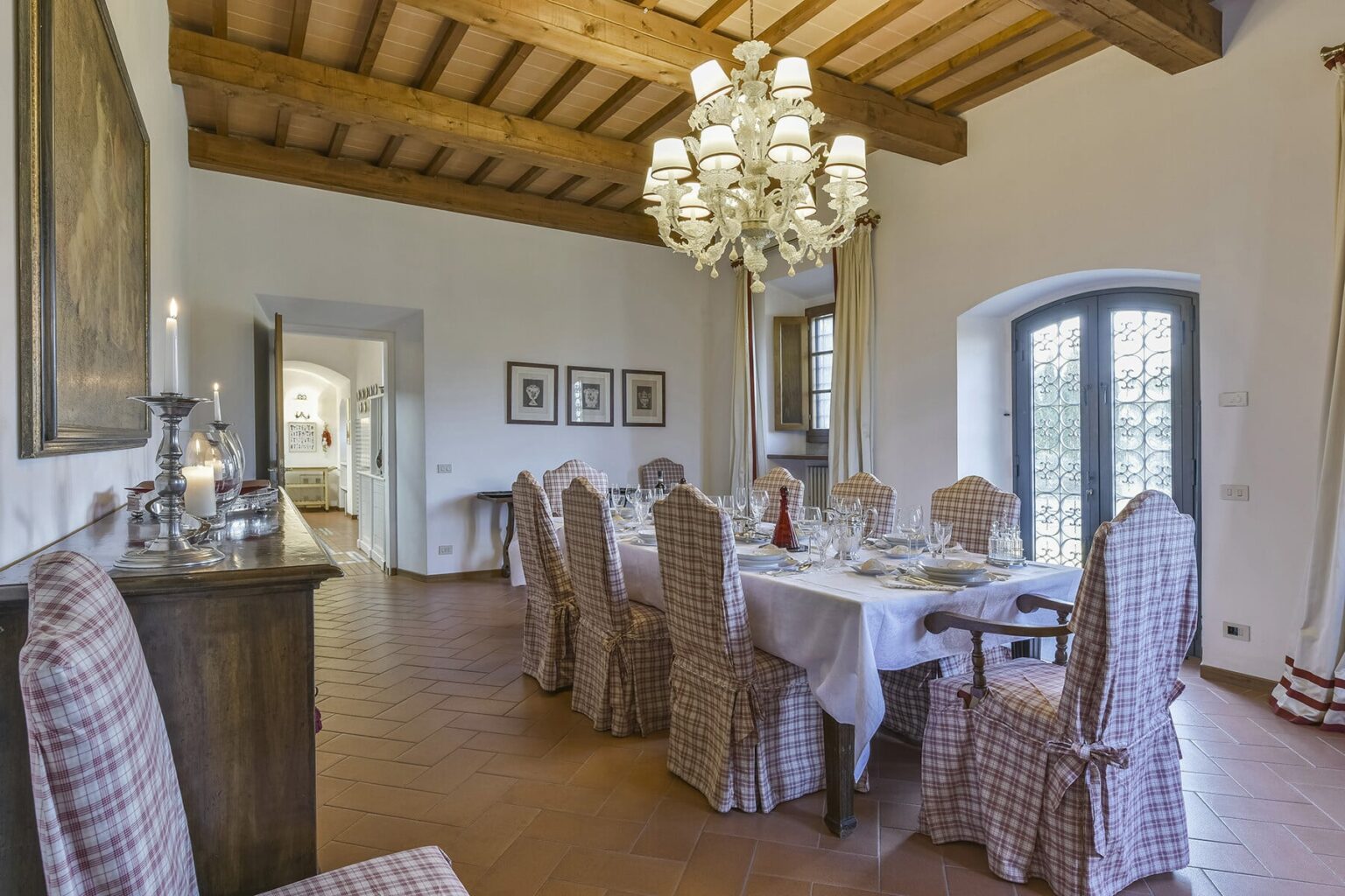 Valdarno Elegant Farmhouse | Tuscany image 5 | Only on SopranoVillas