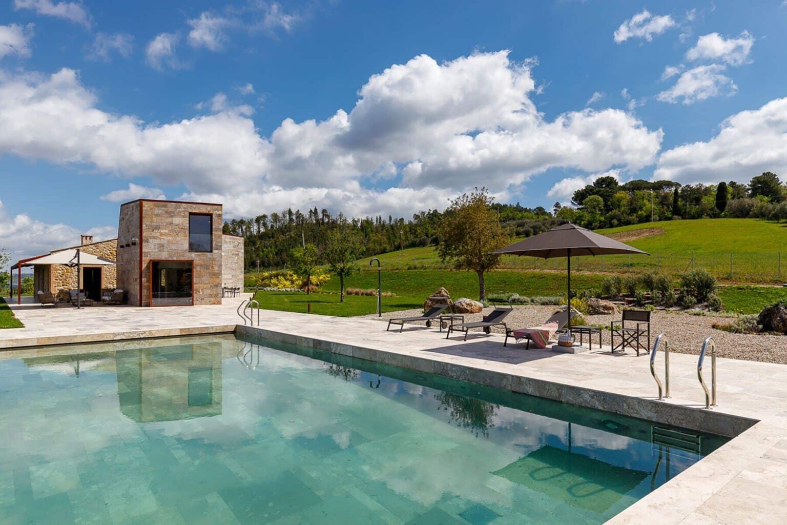 Volterra Design Villa | Tuscany image 8 | Only on SopranoVillas