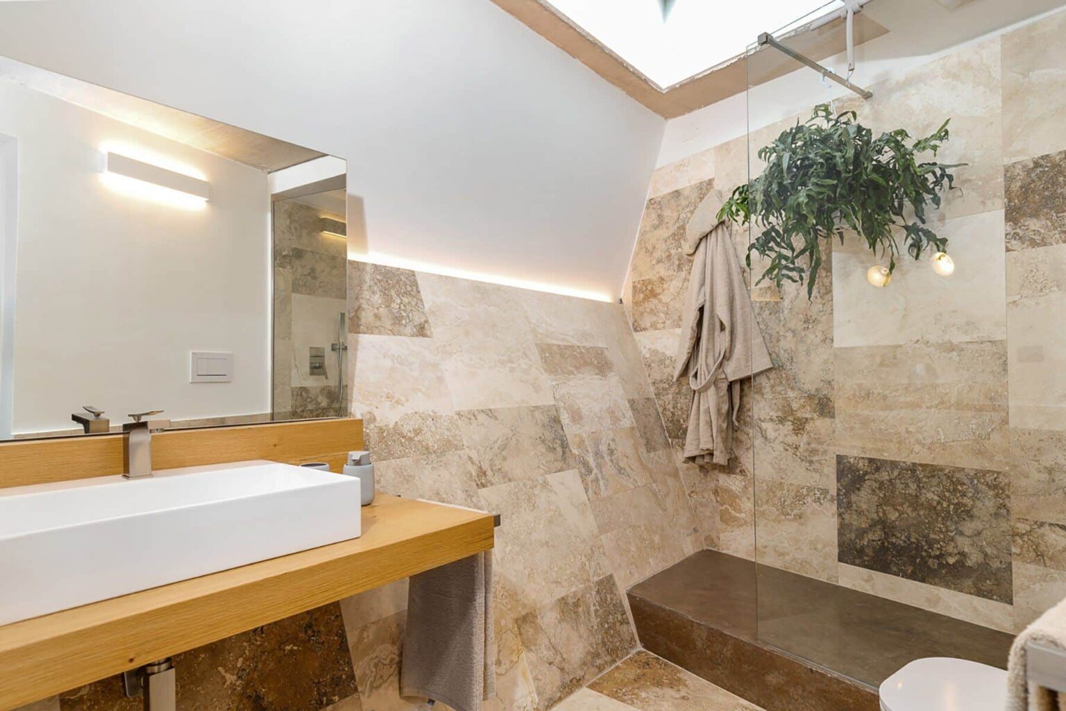 Volterra Design Villa | Tuscany image 42 | Only on SopranoVillas