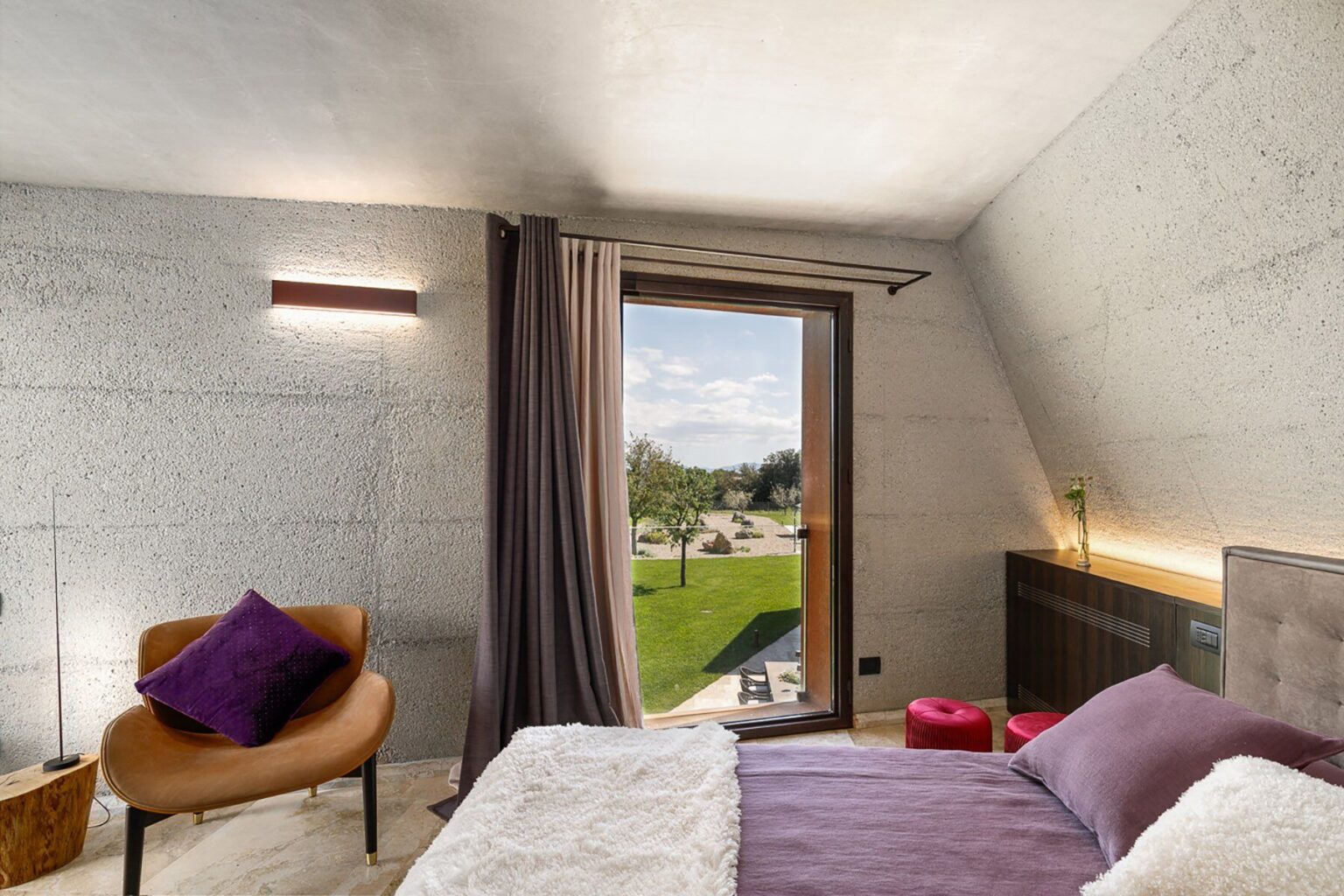 Volterra Design Villa | Tuscany image 37 | Only on SopranoVillas