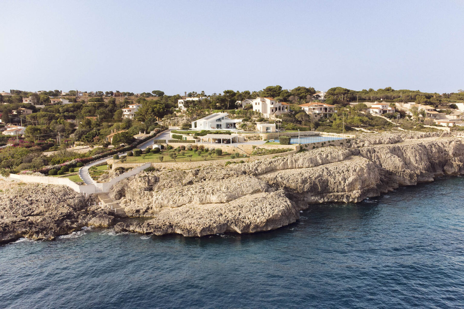 Syracuse Luxury Seafront Villa | Sicily image 41 | Only on SopranoVillas