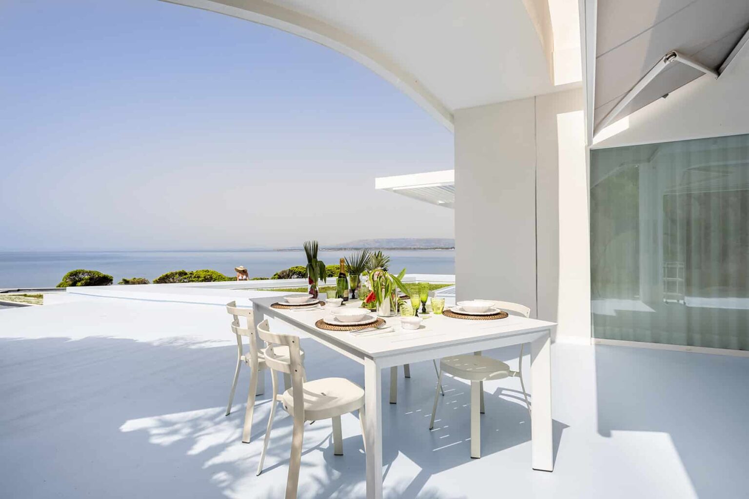 Syracuse Luxury Seafront Villa | Sicily image 7 | Only on SopranoVillas