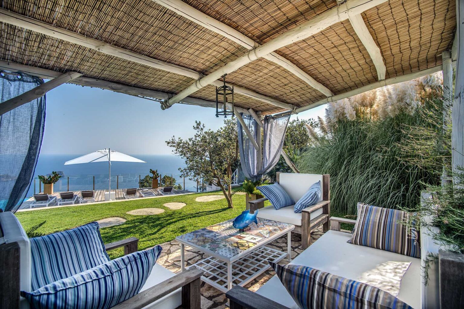 Sorrento Cliffside Villa | Amalfi Coast image 9 | Only on SopranoVillas