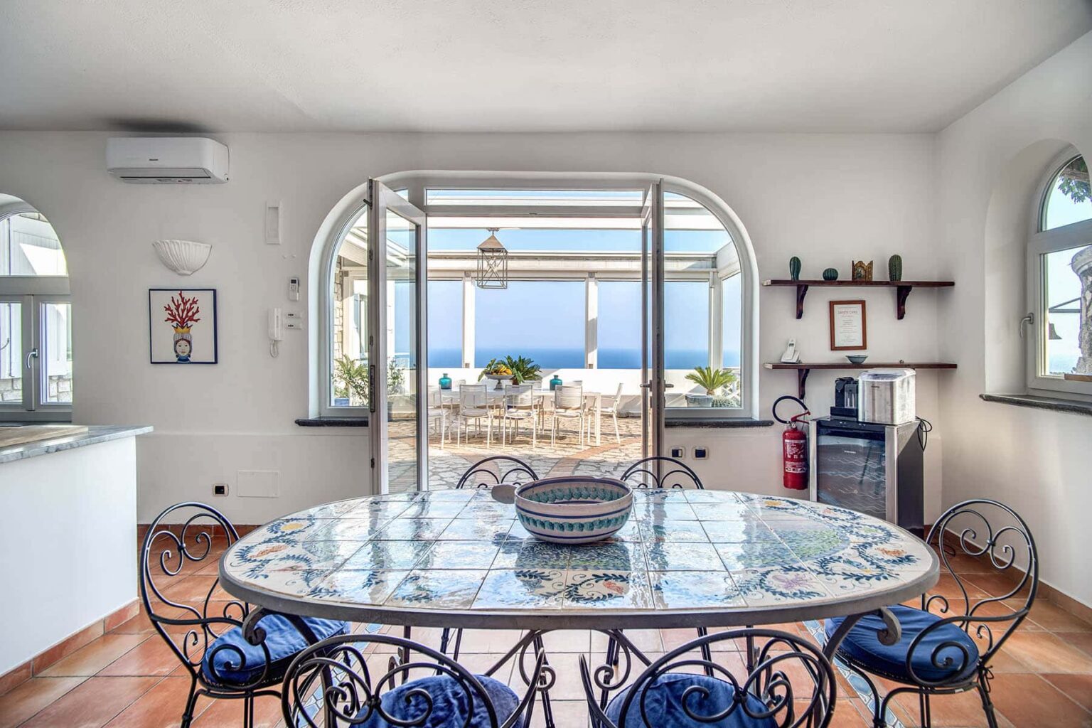 Sorrento Cliffside Villa | Amalfi Coast image 14 | Only on SopranoVillas