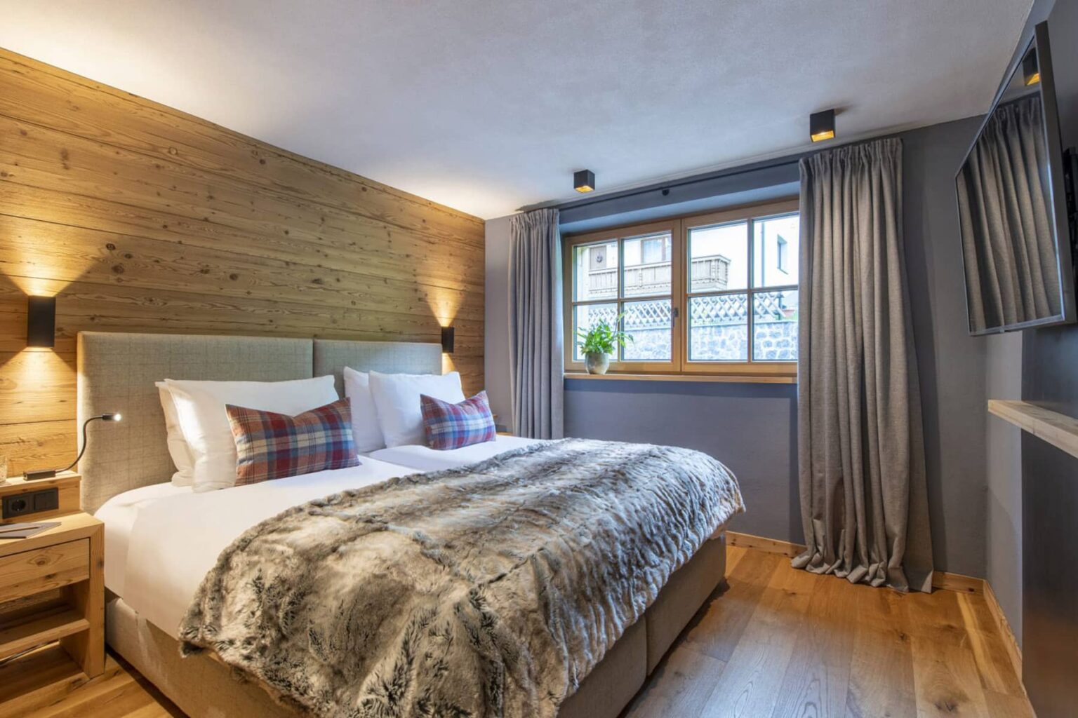 Lech Chalet Design Apartment | Austrian Alps image 16 | Only on SopranoVillas