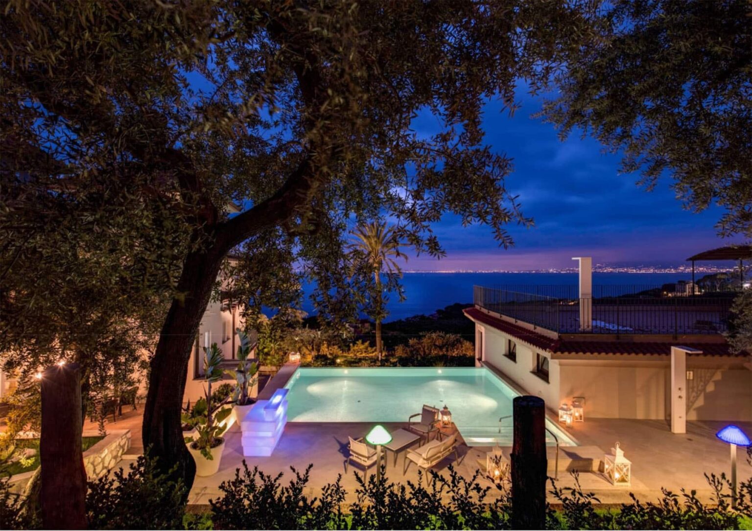 Sorrento Grand Mansion | Amalfi Coast image 3 | Only on SopranoVillas