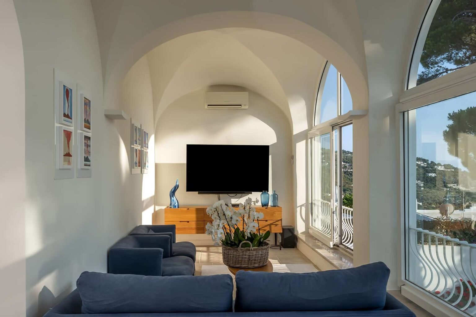 Anacapri Fully Staffed Villa | Island of Capri image 13 | Only on SopranoVillas