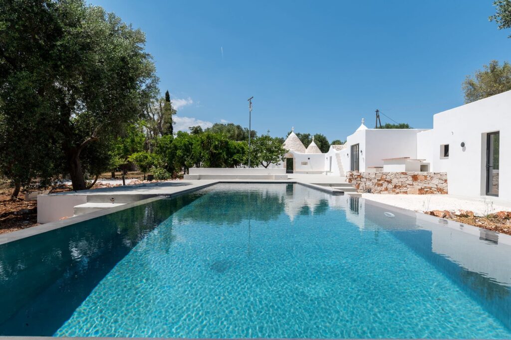 A luxurious Trulli complex with saltwater pool in an oasis of peace close to Ceglie Messapica, Apulia's gourmet capital | Only on SopranoVillas