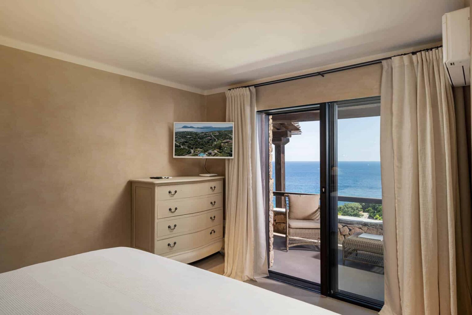 Porto Rotondo Seafront Villa | Sardinia image 34 | Only on SopranoVillas