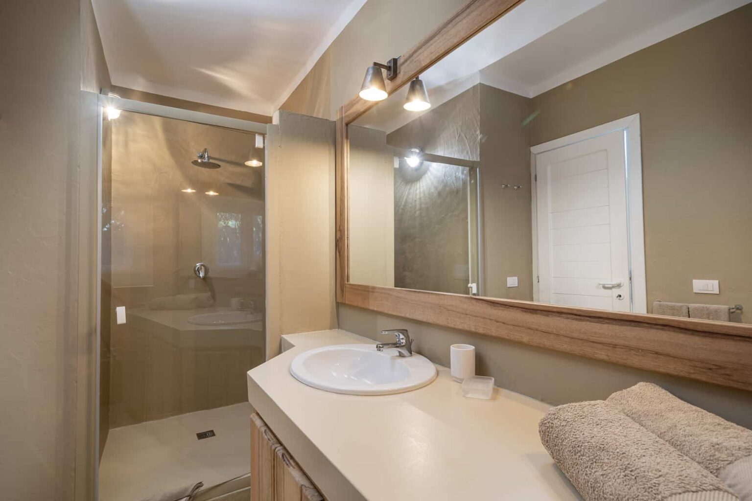 Porto Rotondo Seafront Villa | Sardinia image 60 | Only on SopranoVillas