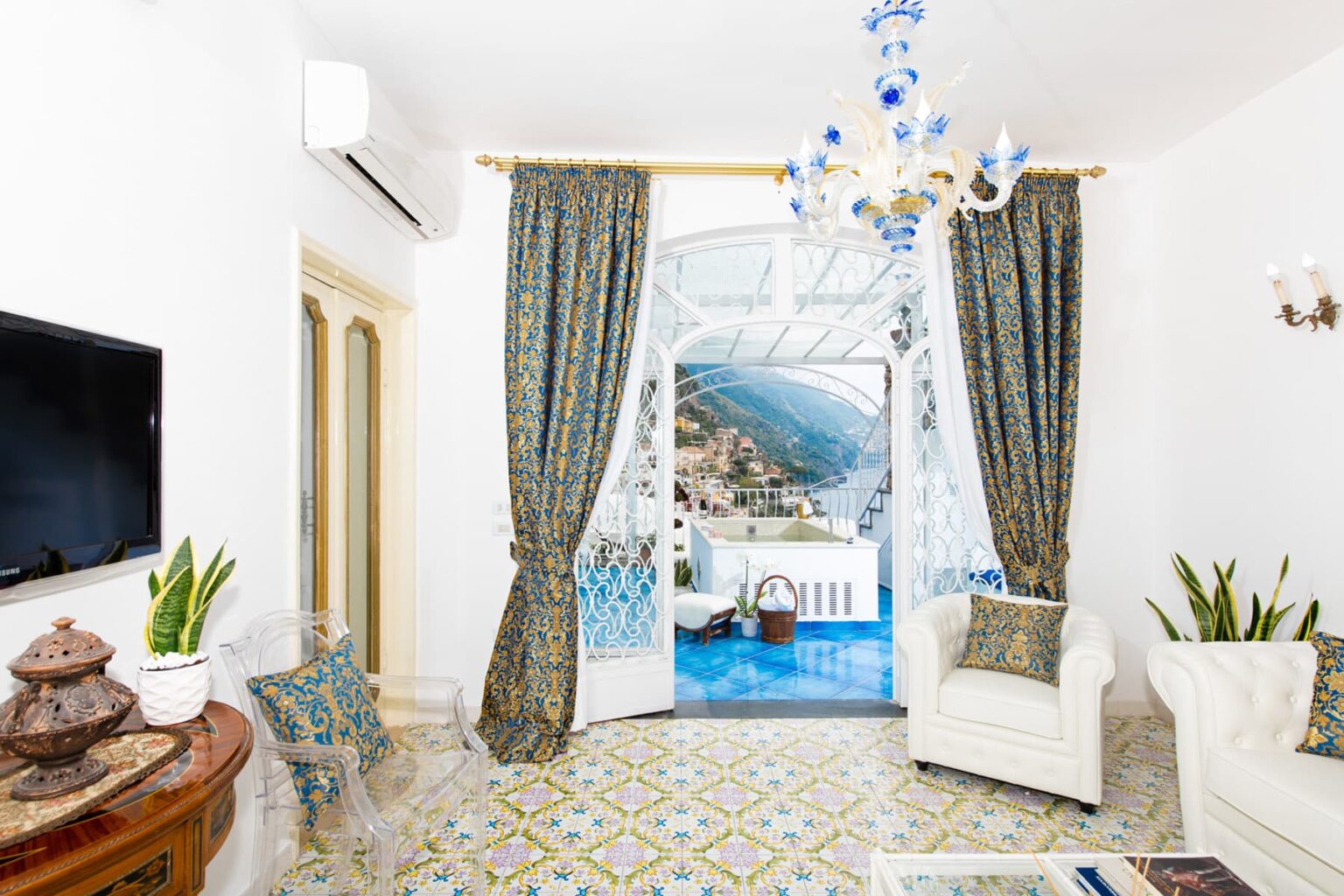 Positano Exclusive Villa | Amalfi Coast image 12 | Only on SopranoVillas