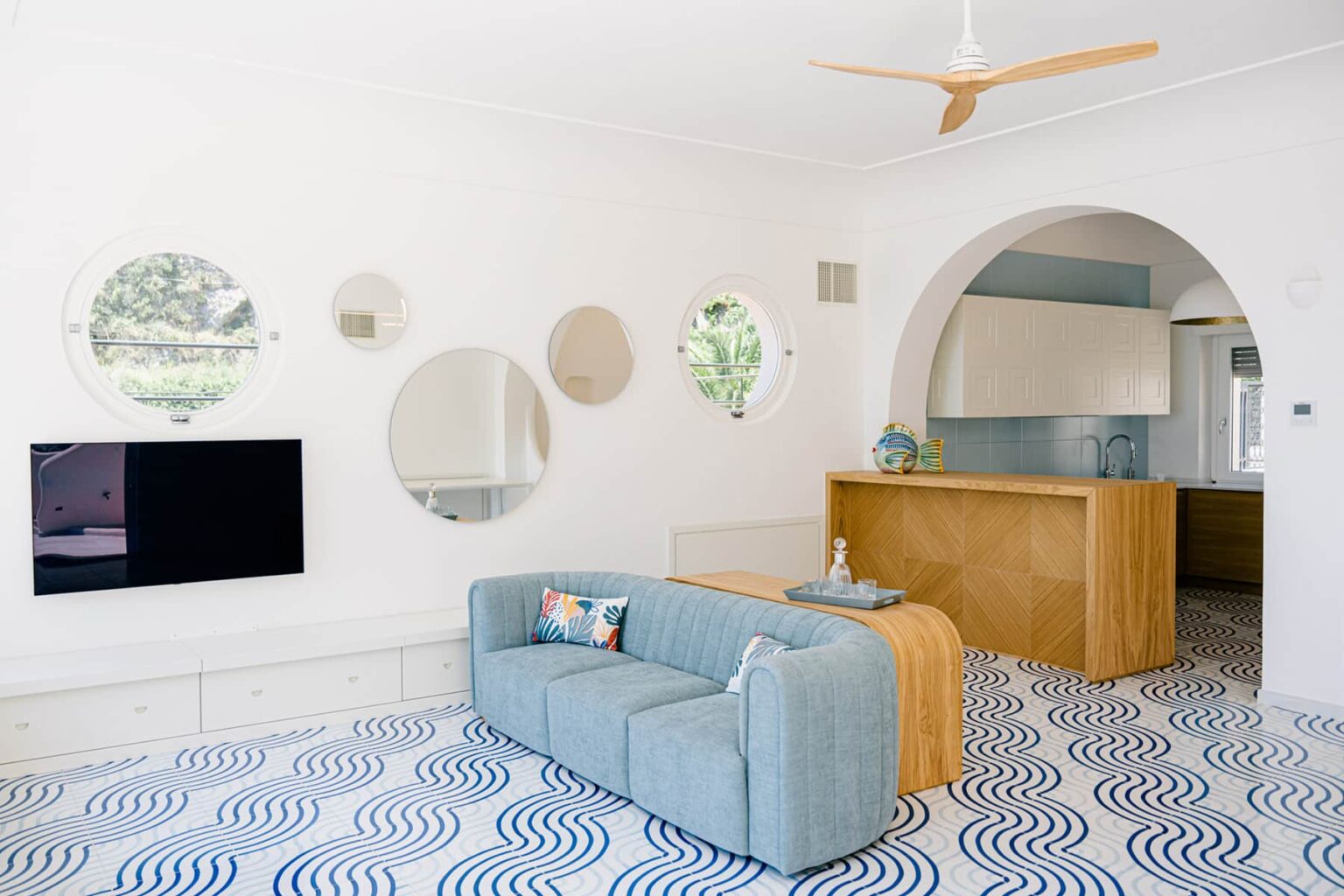 Maiori Seafront Beach Villa  | Amalfi Coast image 23 | Only on SopranoVillas