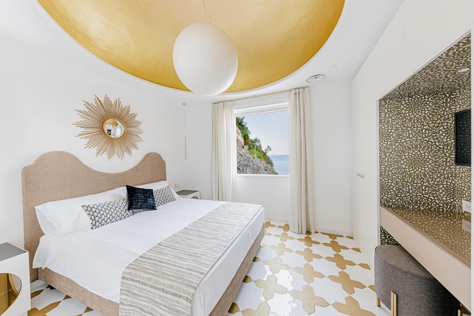 Maiori Seafront Beach Villa  | Amalfi Coast image 43 | Only on SopranoVillas