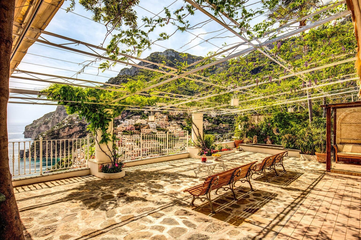 Positano Luxury Villa | Amalfi Coast image 10 | Only on SopranoVillas