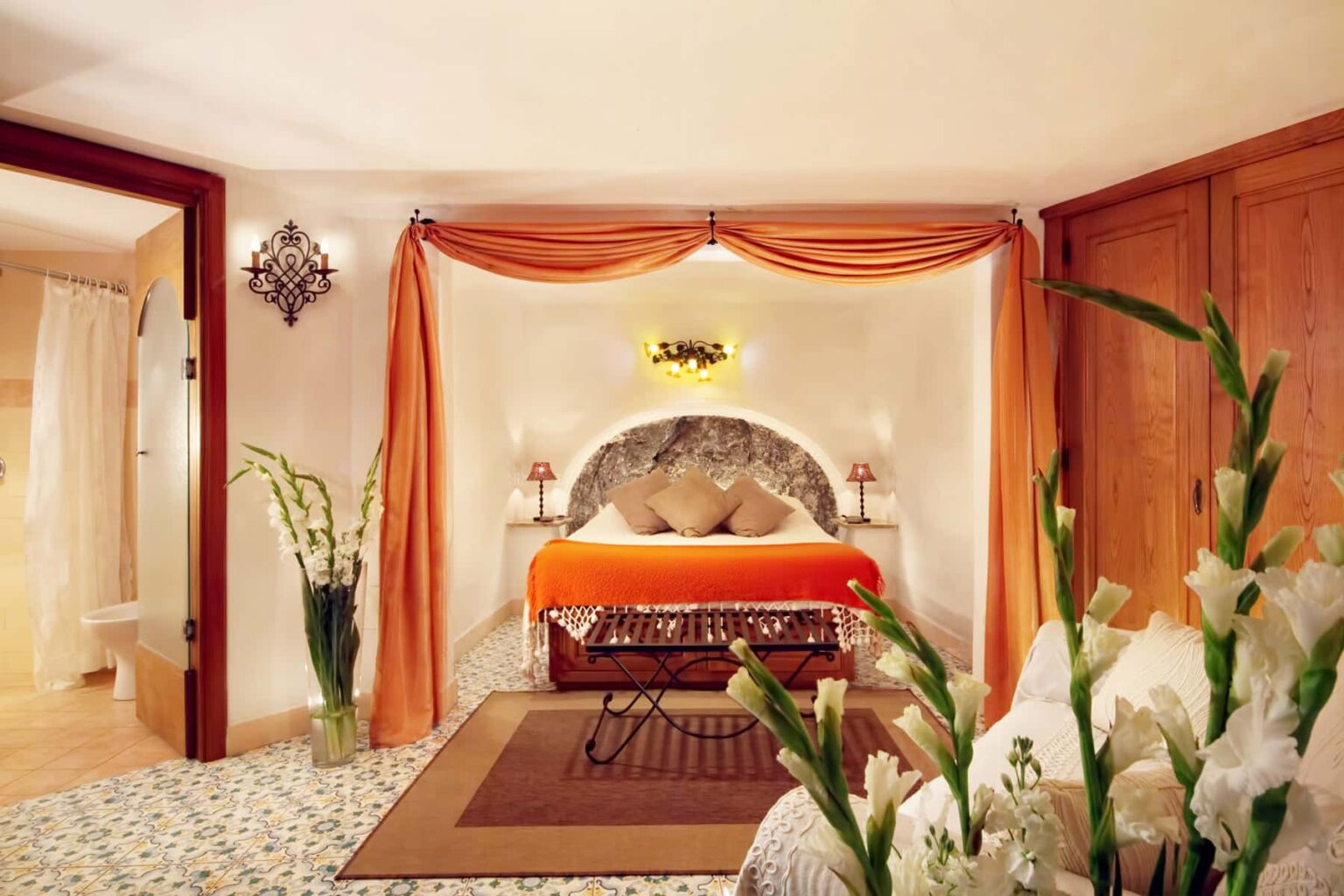 Positano Luxury Villa | Amalfi Coast image 24 | Only on SopranoVillas