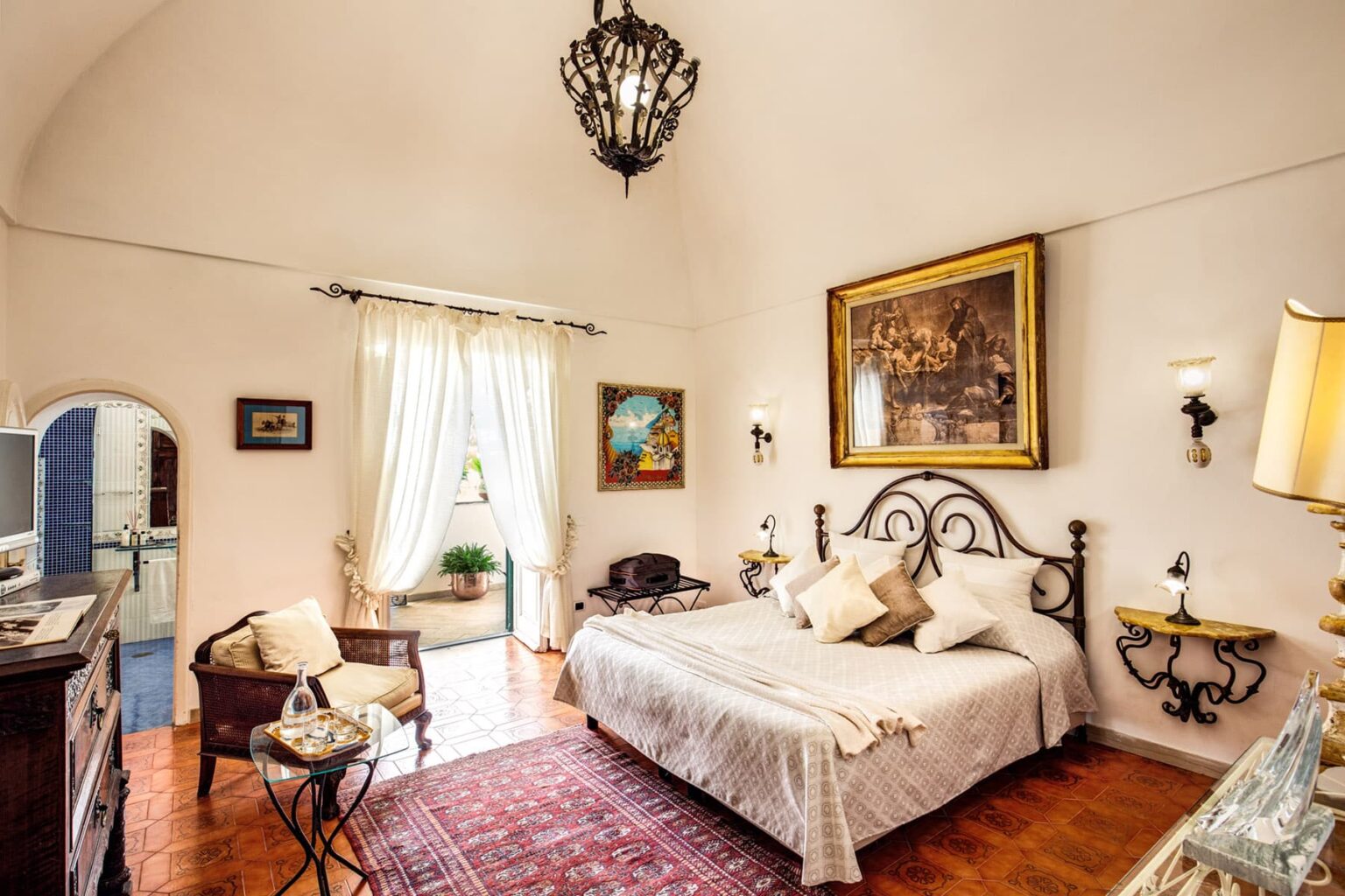 Positano Luxury Villa | Amalfi Coast image 26 | Only on SopranoVillas