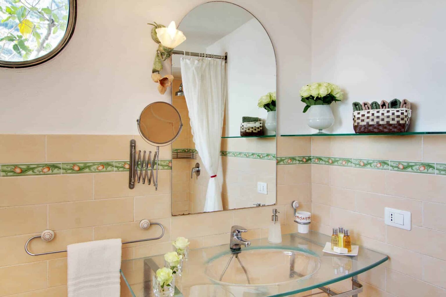 Positano Luxury Villa | Amalfi Coast image 27 | Only on SopranoVillas