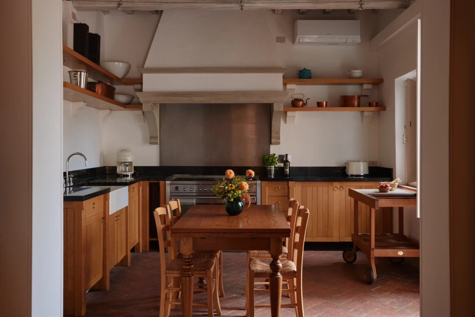 Pisa Villa With Heated Pool | Tuscany image 7 | Only on SopranoVillas