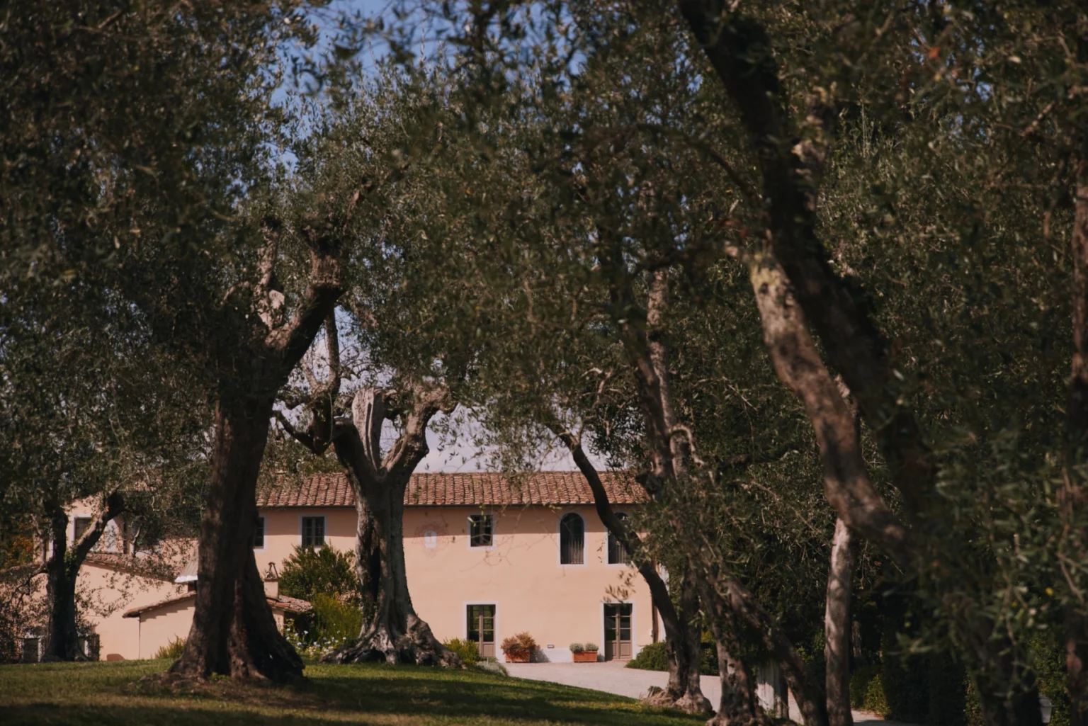 Pisa Villa With Heated Pool | Tuscany image 21 | Only on SopranoVillas