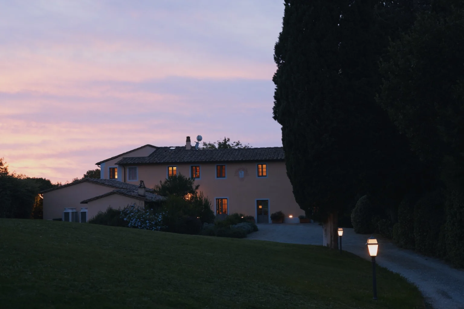Pisa Villa With Heated Pool | Tuscany image 23 | Only on SopranoVillas