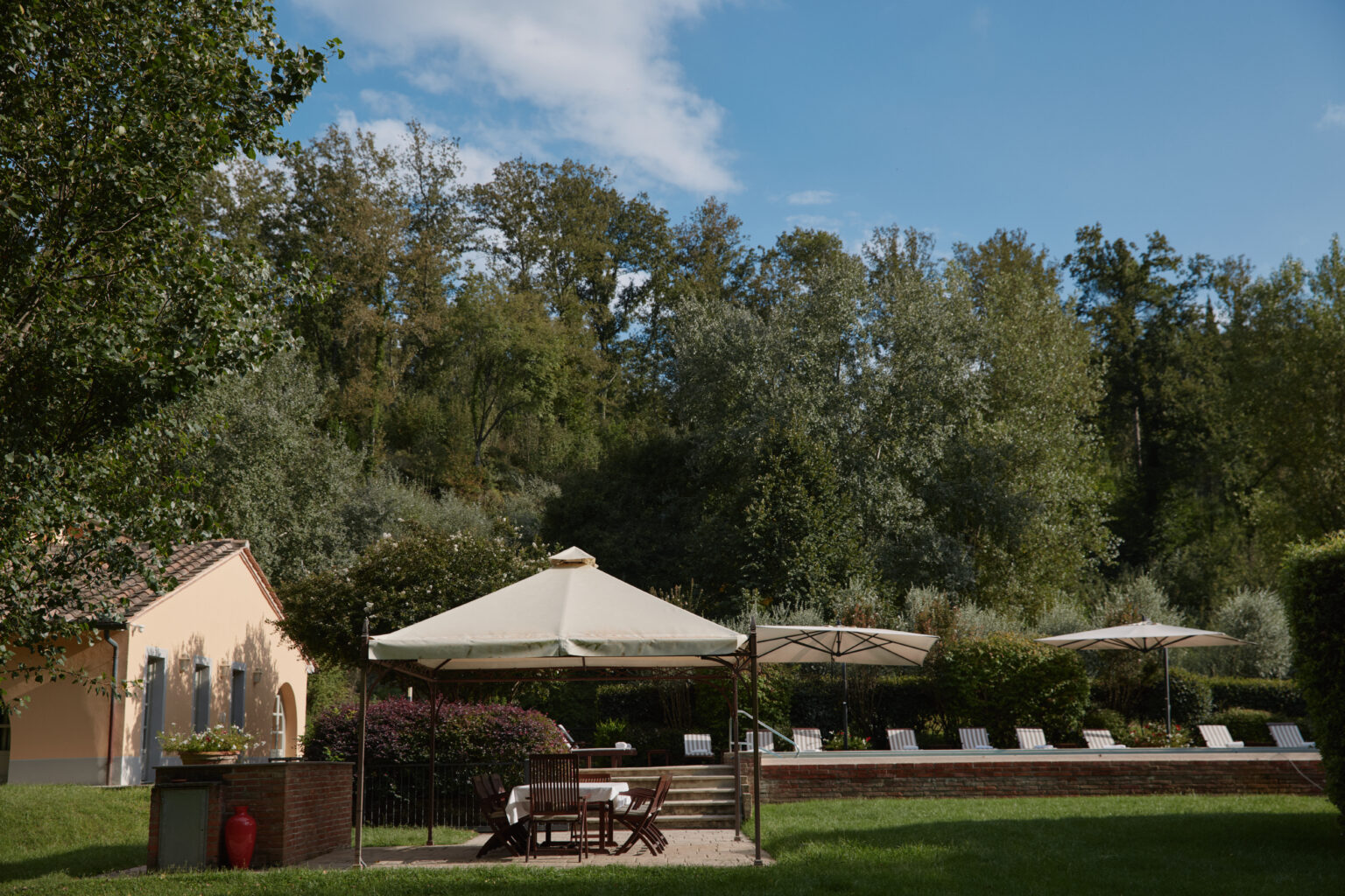 Pisa Luxury Swimming Pool Villa | Tuscany image 5 | Only on SopranoVillas