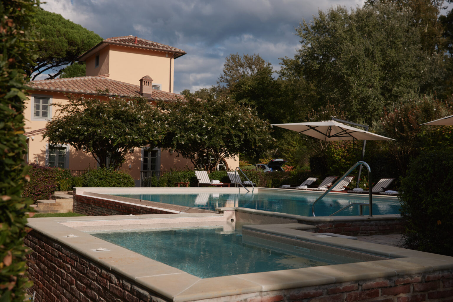 Pisa Luxury Swimming Pool Villa | Tuscany image 6 | Only on SopranoVillas