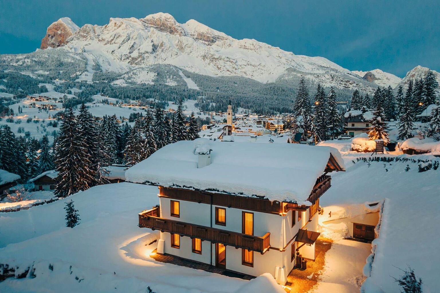 Cortina Super Luxury Chalet | Italian Alps image 2 | Only on SopranoVillas