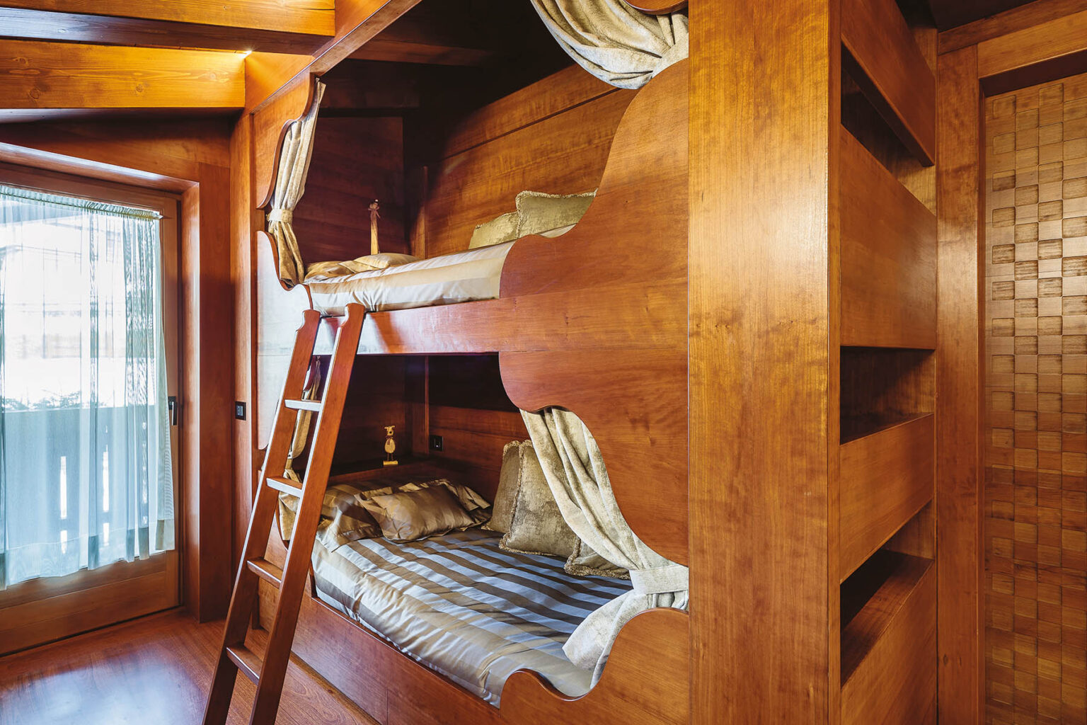 Cortina Super Luxury Chalet | Italian Alps image 19 | Only on SopranoVillas