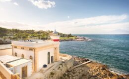 syracuse-seafront-tower-villa-sicily
