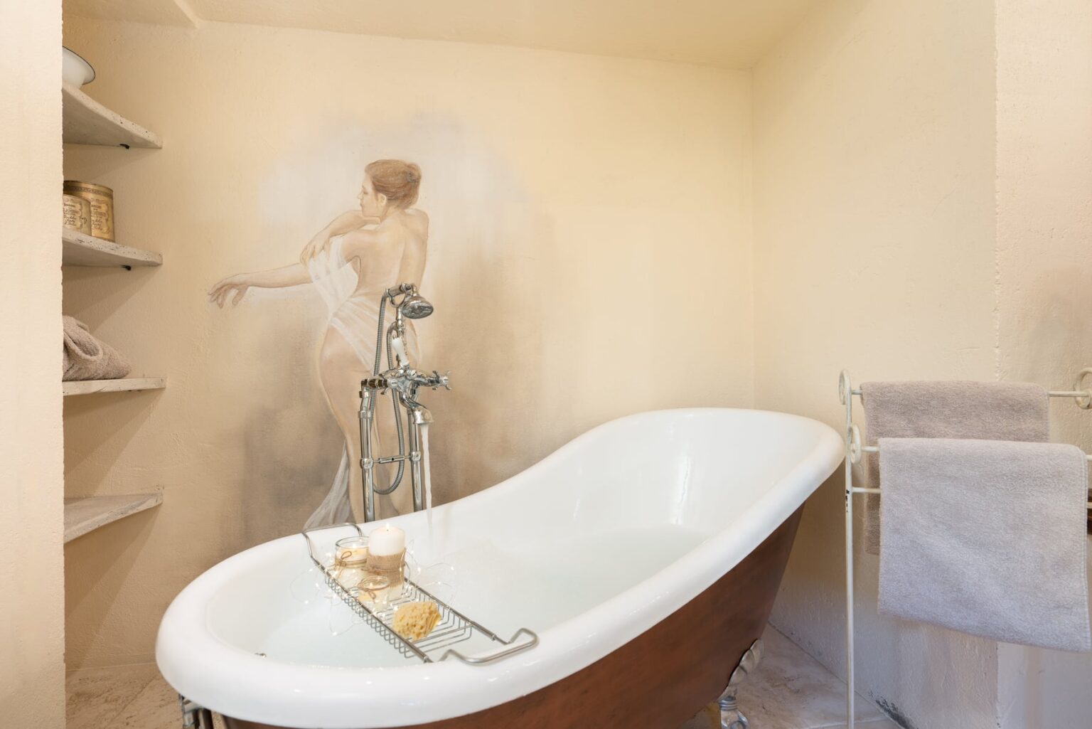 Val d’Orcia Swimming Pool House | Tuscany image 47 | Only on SopranoVillas