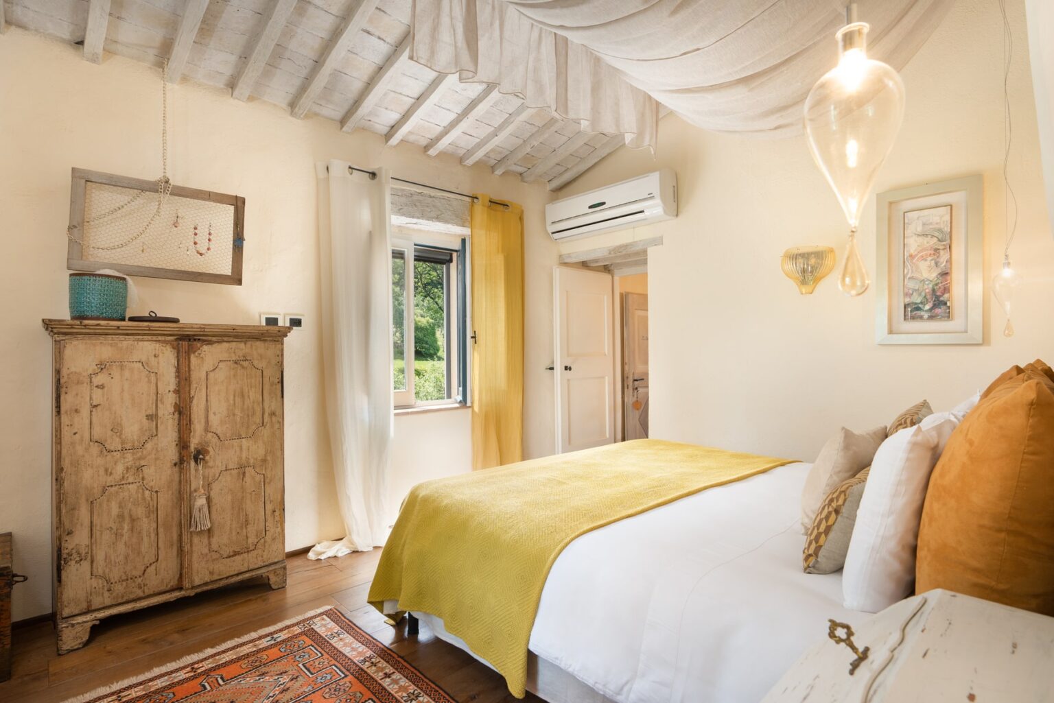 Val d’Orcia Swimming Pool House | Tuscany image 40 | Only on SopranoVillas