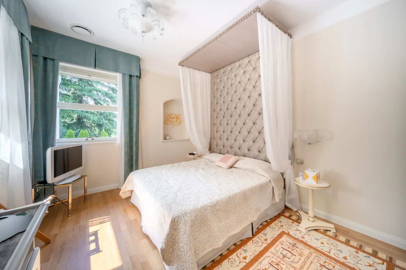 Borromean View Villa | Lake Maggiore image 15 | Only on SopranoVillas