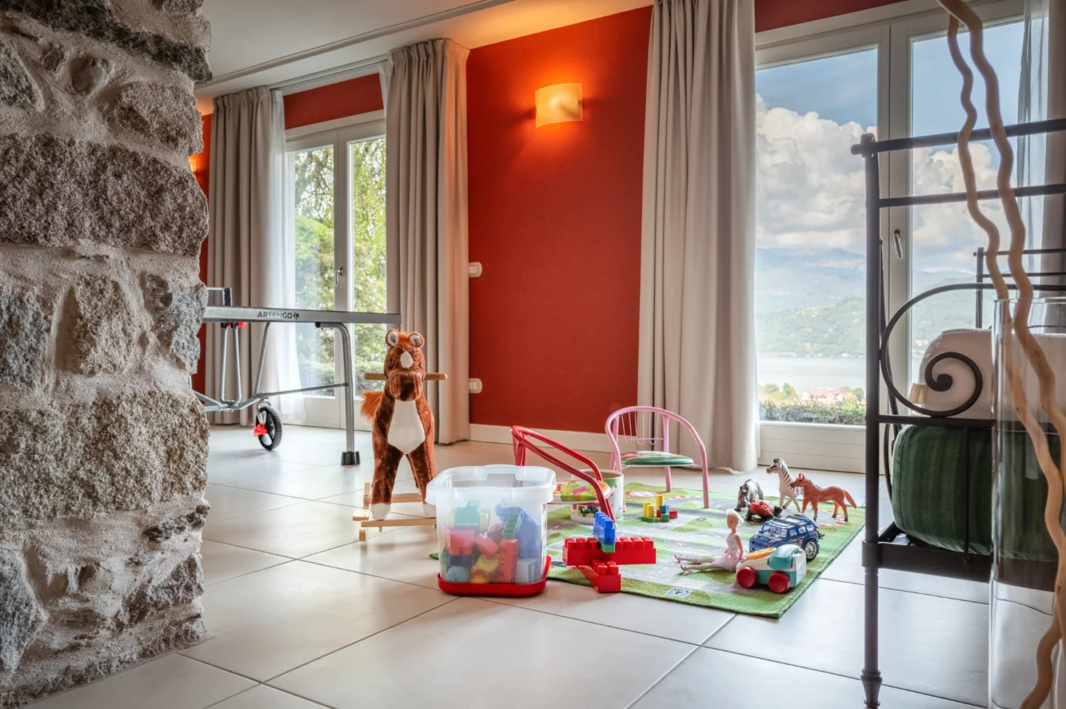 Borromean View Villa | Lake Maggiore image 31 | Only on SopranoVillas