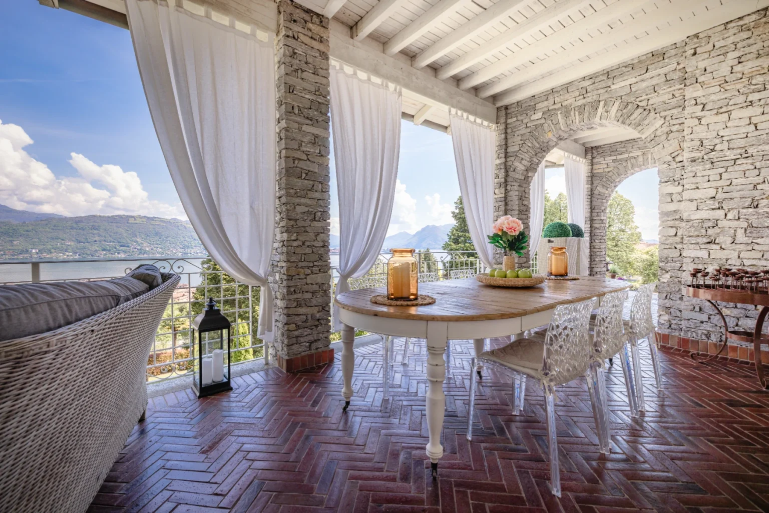 Borromean View Villa | Lake Maggiore image 5 | Only on SopranoVillas