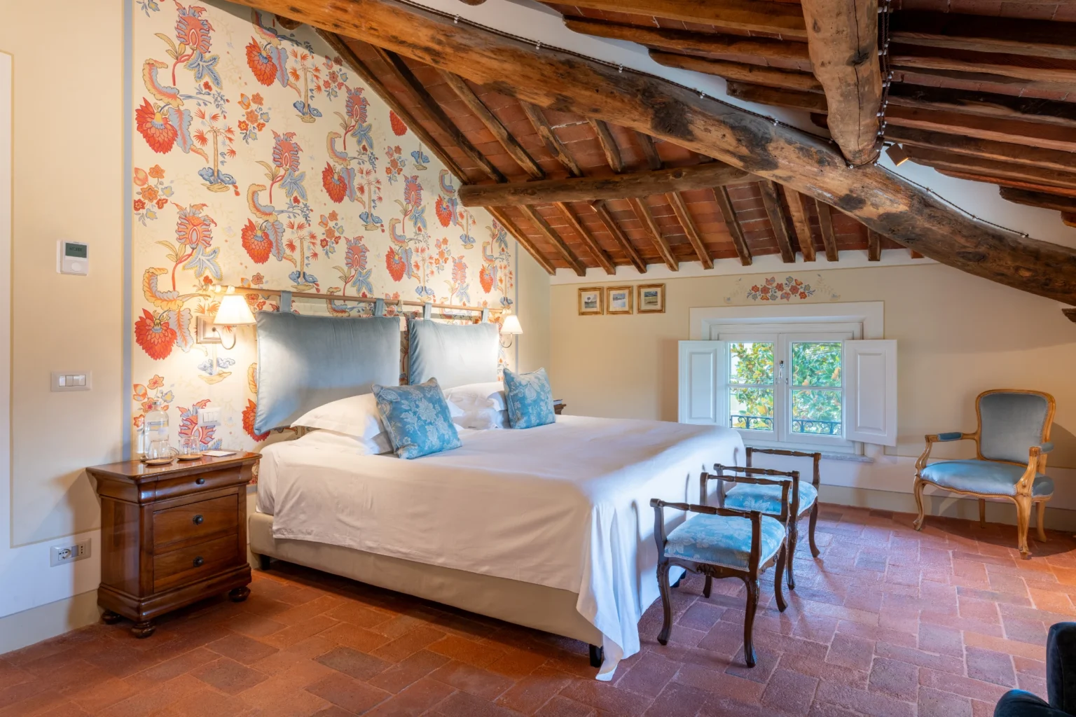 Villa Marie Grand Mansion | Tuscany image 25 | Only on SopranoVillas