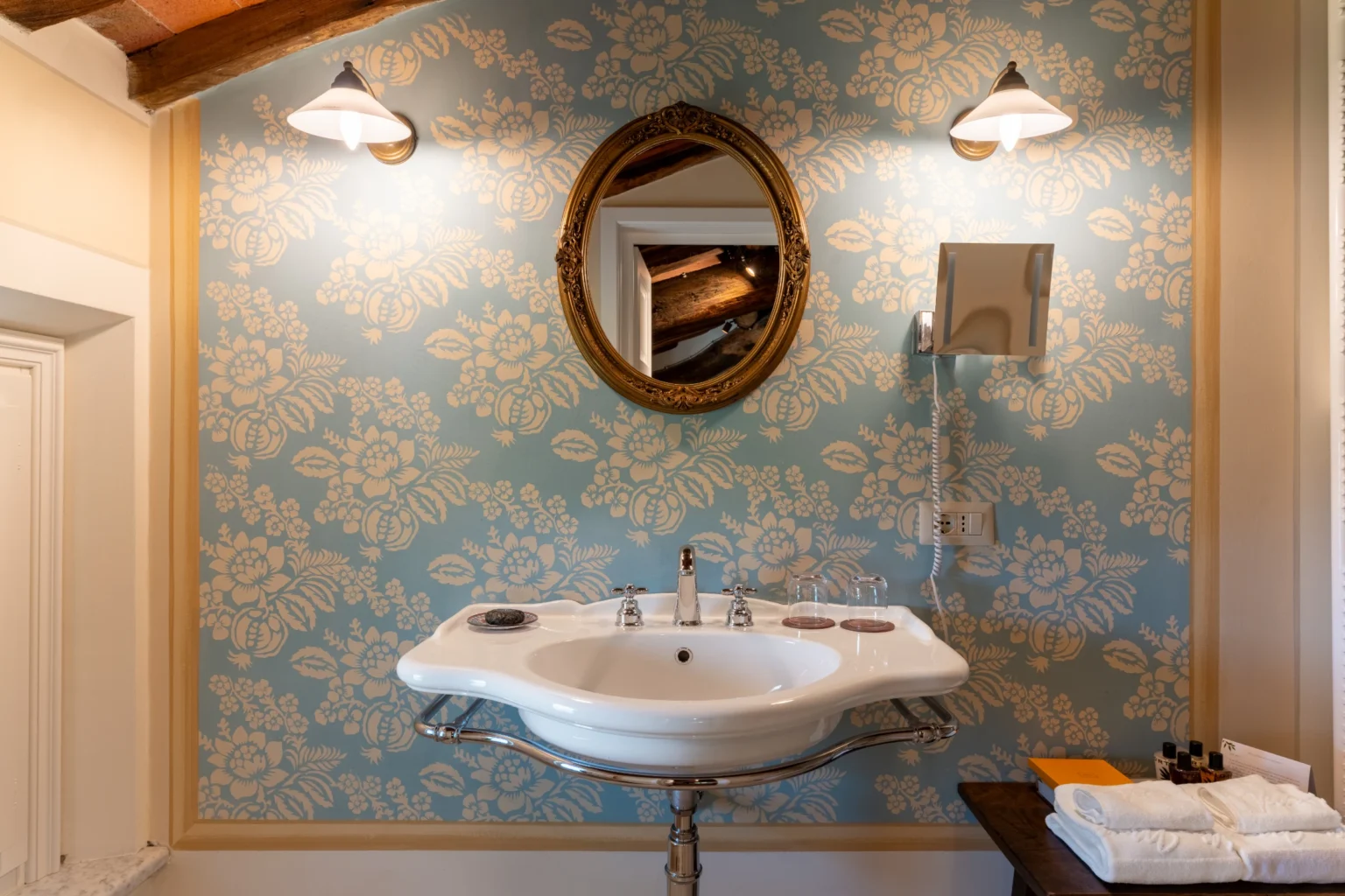Villa Marie Grand Mansion | Tuscany image 27 | Only on SopranoVillas