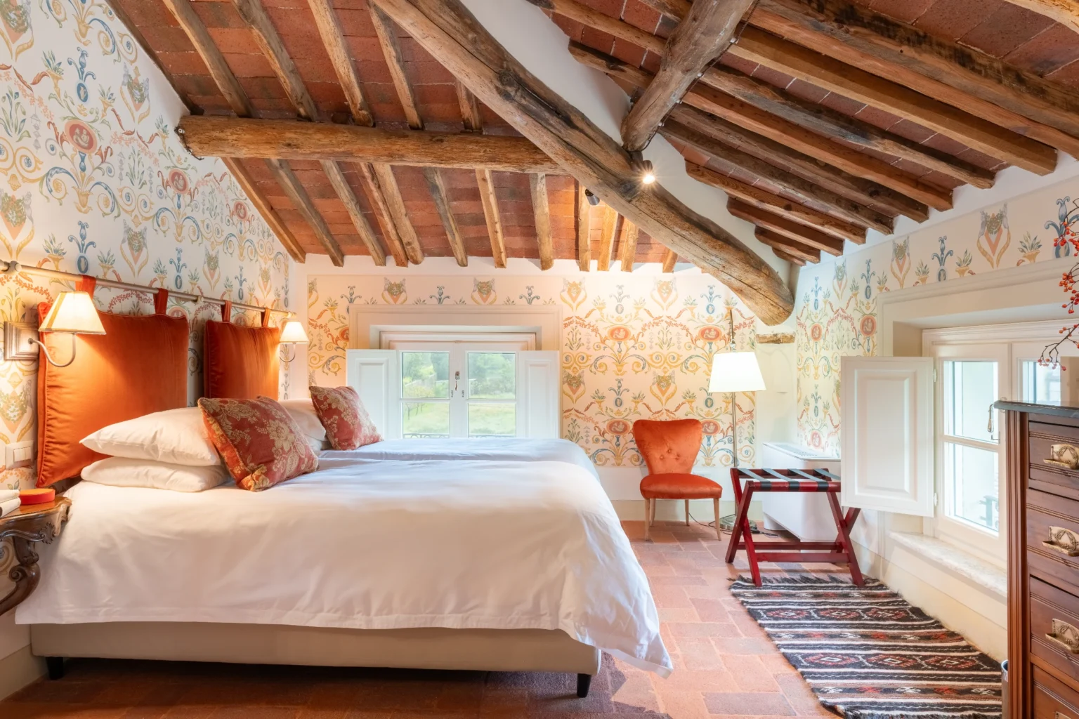 Villa Marie Grand Mansion | Tuscany image 28 | Only on SopranoVillas