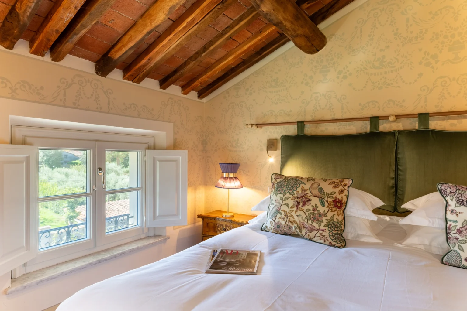 Villa Marie Grand Mansion | Tuscany image 29 | Only on SopranoVillas