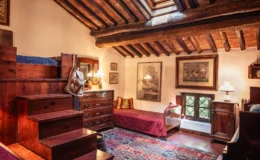  | Only on SopranoVillas