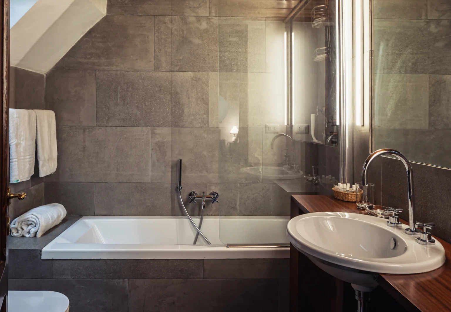 Historical Country Residence | Tuscany image 57 | Only on SopranoVillas