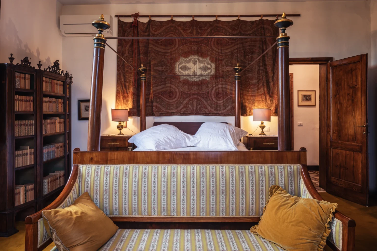 Historical Country Residence | Tuscany image 35 | Only on SopranoVillas