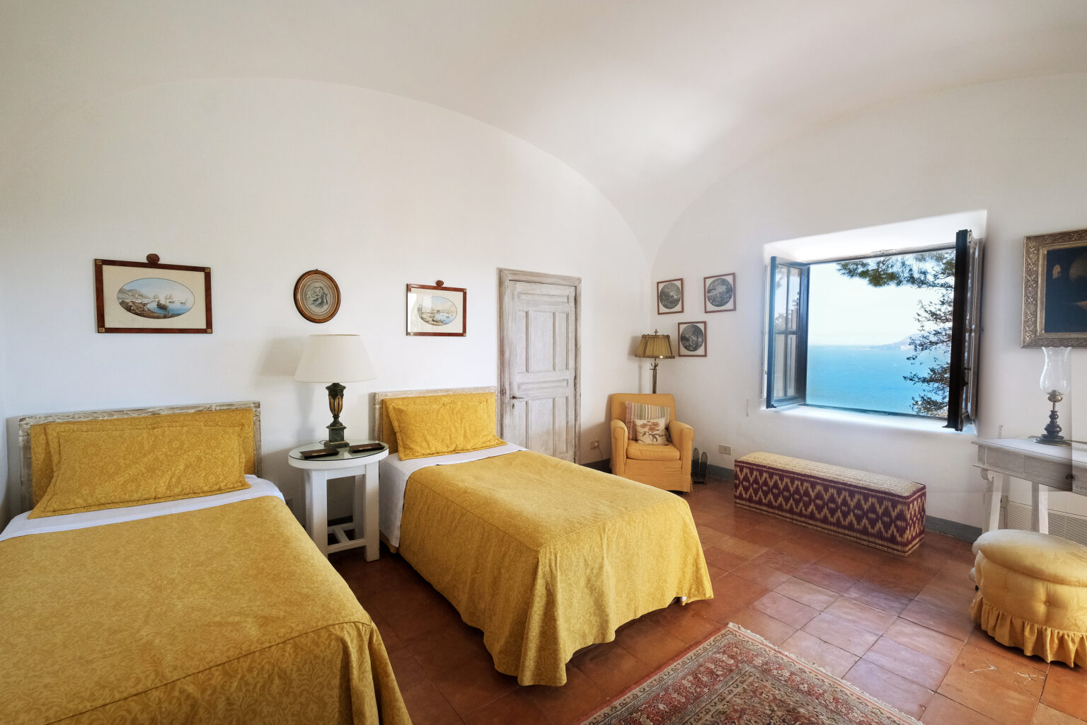 Capri Large Villa | Amalfi Coast image 13 | Only on SopranoVillas